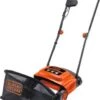 Black & Decker BLACK+DECKER GD300-QS Verticuteermachine - 600W - 30cm - Incl. 30 Liter Opvangbak -Buitentuin Winkel 1047x1200 1