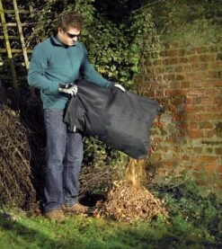 Black & Decker BLACK+DECKER GW3030-QS Bladblazer - 3000W - 50L Opvangbak - 16:1 Volumereductie -Buitentuin Winkel 1070x1200