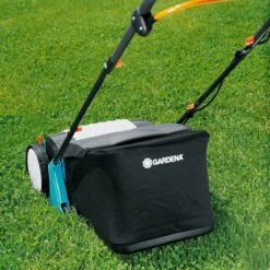 GARDENA EVC 1000 Verticuteermachine - Werkbreedte 30 Cm - Werkgebied 600m2 -Buitentuin Winkel 1200x1200 1277