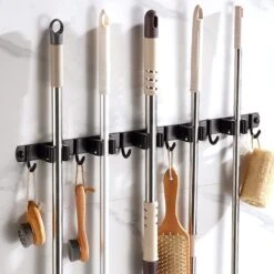 BOTC Bezemhouder - 5 Houders 6 Haken - Gereedschapshouder - Zeflklevend - Bezem Ophangsysteem - Ophanghaken - Tuingereedschap 18 BOTC Bezemhouder - 5 Houders 6 Haken - Gereedschapshouder - Zeflklevend - Bezem Ophangsysteem - Ophanghaken - Tuingereedschap -Buitentuin Winkel 1200x1200 1413