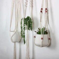 4 Stuks Plantenhangers - Boho Handgeweven Katoen Hangpot Voor Binnen/Buiten - Bloempot Met Kralen - Macramé Touw/Koord Hangplant Houder - Bohemian Wandhanger Decoratie - Verticale Tuin Plant Hanger Bloempothouder Planthanger Wit -Buitentuin Winkel 1200x1200 2234
