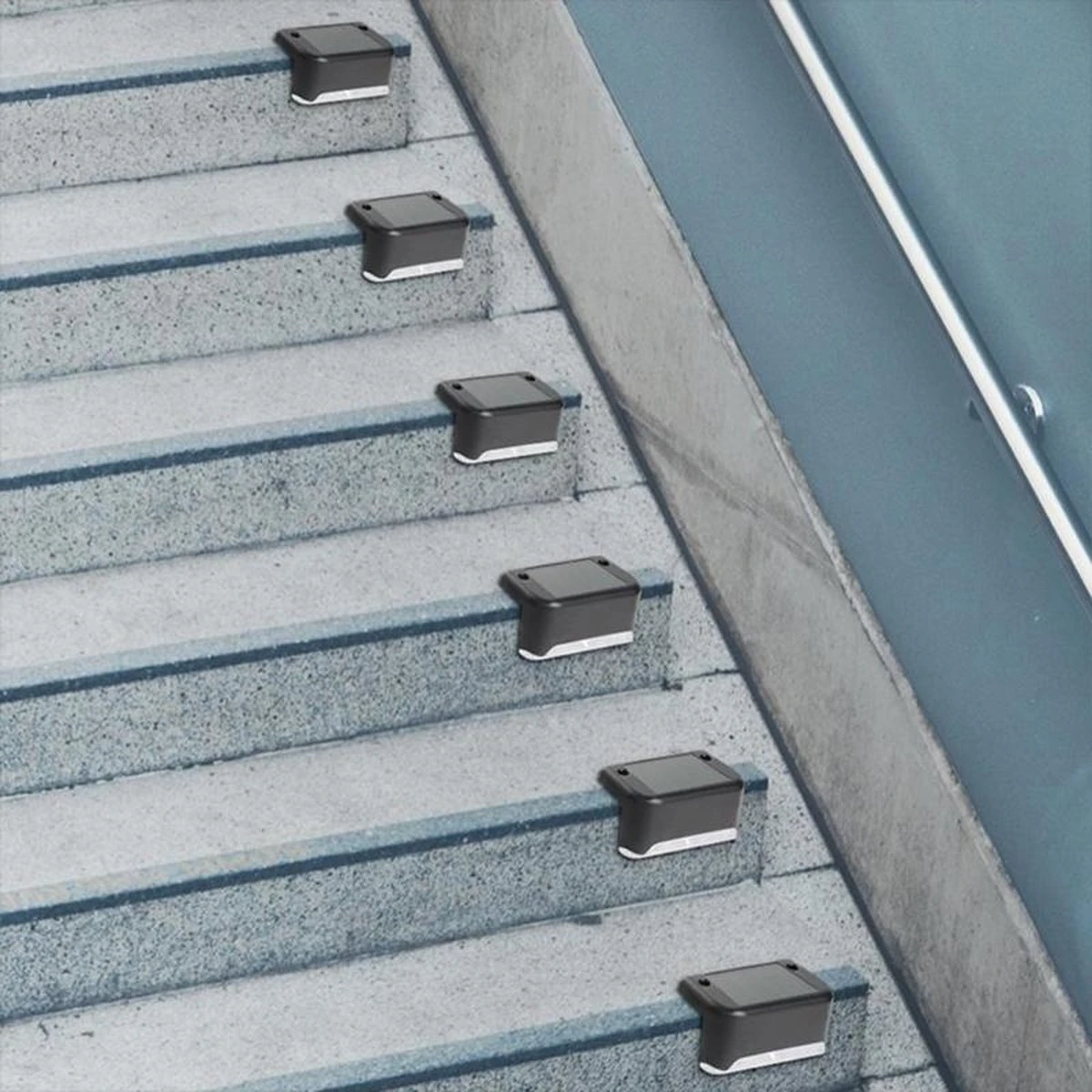 Merkloos Solar Led Lamp - Sfeervolle Tuinverlichting Op Zonne Energie - Waterdichte Tuinlampen Voor Balkon Trap Buiten - Warm Wit Licht - Buitenlamp - Trap Lamp - Oprit Lamp - Balkon Lamp - Buiten-sensor - Lamp Hek- Buitenverlichting - 4 Stuks 4 Merkloos Solar Led Lamp - Sfeervolle Tuinverlichting Op Zonne Energie - Waterdichte Tuinlampen Voor Balkon Trap Buiten - Warm Wit Licht - Buitenlamp - Trap Lamp - Oprit Lamp - Balkon Lamp - Buiten-sensor - Lamp Hek- Buitenverlichting - 4 Stuks - Afbeelding 2