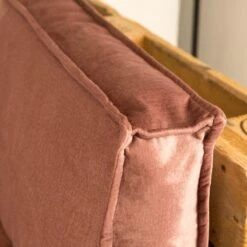 2L Home & Garden Rugkussen Velvet Oud Roze - 120 X 40cm -Buitentuin Winkel 1200x1200 894