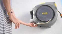 Hozelock AutoReel Slangenhouder / Wandslangbox 20m - Ø12,5mm 28 Hozelock AutoReel Slangenhouder / Wandslangbox 20m - Ø12,5mm -Buitentuin Winkel 1200x675 48