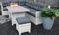 Merkloos Rivièra | Loungeset Hoekset Dining Set Tuinset | Wicker | Hoekbank, Hoge Tuintafel, 2 Hockers | 6 Zitplaatsen -Buitentuin Winkel 1200x725 1