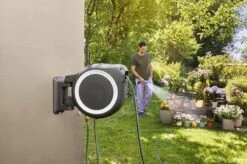 GARDENA - Wandslangenbox RollUp M/L Wit - 25 Meter Slang 10 GARDENA - Wandslangenbox RollUp M/L Wit - 25 Meter Slang -Buitentuin Winkel 1200x795 7