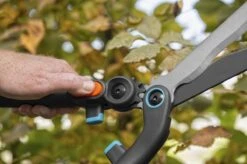 GARDENA - 2 In 1 EnergyCut Heggenschaar - 2.5x Meer Kracht - Totale Lengte 60 Cm -Buitentuin Winkel 1200x799 72