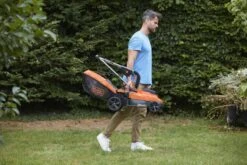 Black & Decker BLACK+DECKER BCMW3318L2-QW Grasmaaier - 18V - 33cm - Incl. 2 Accu's En Lader -Buitentuin Winkel 1200x800 444