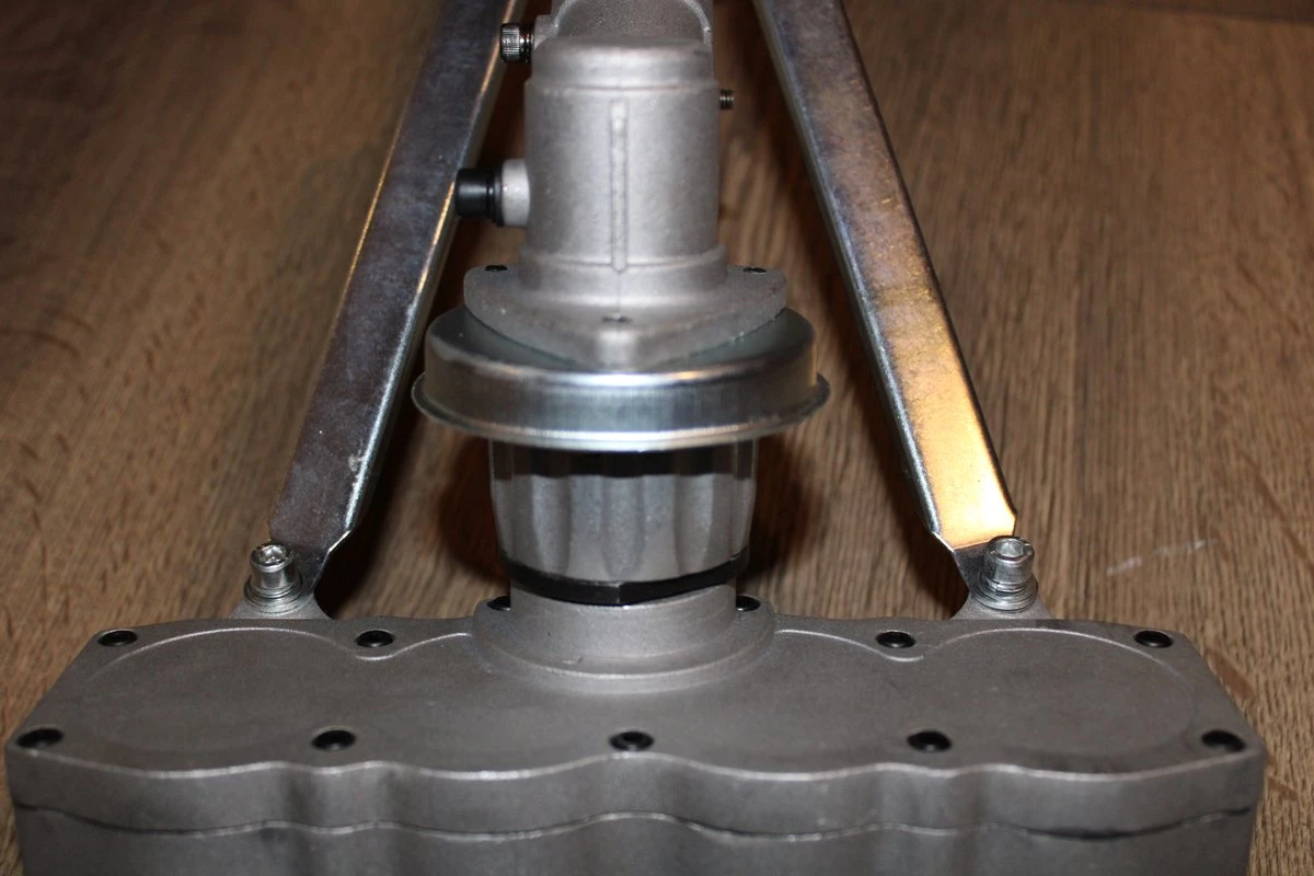 Bosmaaier Schoffel - Schoffel Bosmaaier - Schoffelmachine - Frees - Grondfrees - Tuin - Onkruid - Wieden - Tuinieren - Hovenier - Frezen - Tuinfrees - Moestuin - Schoffelen - Stihl - Husqvarna - Dolmar - Makita - Ferm - Bosmaaierschoffel 4 Bosmaaier Schoffel - Schoffel Bosmaaier - Schoffelmachine - Frees - Grondfrees - Tuin - Onkruid - Wieden - Tuinieren - Hovenier - Frezen - Tuinfrees - Moestuin - Schoffelen - Stihl - Husqvarna - Dolmar - Makita - Ferm - Bosmaaierschoffel - Afbeelding 2