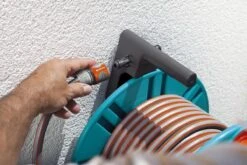 GARDENA - Wandslanghouder 60 Met Slanggeleider - Slanghouder - Maximale Capaciteit 60 Meter 22 GARDENA - Wandslanghouder 60 Met Slanggeleider - Slanghouder - Maximale Capaciteit 60 Meter -Buitentuin Winkel 1200x800 531