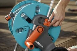 GARDENA - AquaRoll CleverRoll S Set Slangenwagen - Incl. 20 M Slang - Maximaal 40 M Opbergcapaciteit -Buitentuin Winkel 1200x800 541