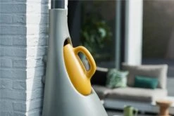 Elho Pure Raindrop 70L - Geel/Oker -Buitentuin Winkel 1200x800 556