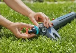 GARDENA - Zwenksproeier AquaZoom S - Tuinsproeier - 9 Tot 150 M² -Buitentuin Winkel 1200x829 6