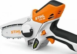 Stihl Accu Mini Kettingzaag SET - Snoeischaar - Snoeizaag - Hand Kettingzaag - Professioneel- Hovenier- Tuinman -Buitentuin Winkel 1200x847 3