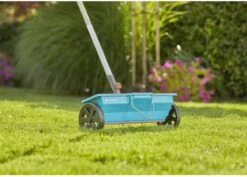 GARDENA Combisysteem Strooiwagen - 40 Cm Strooibreedte - Inhoud 3 Liter - Geschikt Voor 100m² -Buitentuin Winkel 1200x859 2