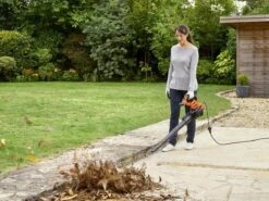 Black & Decker BLACK+DECKER BEBLV301 Bladblazer - Blaas En Zuigfunctie - Rugzak Als Opvangzak -Buitentuin Winkel 1200x900 36