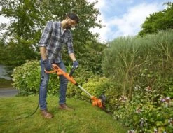 Black & Decker BLACK+DECKER BESTA525-QS Grastrimmer - 450W - 25cm - Gesnoerd -Buitentuin Winkel 1200x925 4