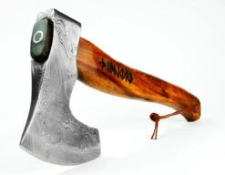 Luxe Damast Viking Hakbijl Vidar Medium Splijtbijl Outdoor Houtbijl Handbijl Kampeerbijl Tuinbijl 9 Luxe Damast Viking Hakbijl Vidar Medium Splijtbijl Outdoor Houtbijl Handbijl Kampeerbijl Tuinbijl -Buitentuin Winkel 1200x934 3