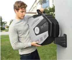 CoolHome - Wandslangenbox 20 Meter + 2 Meter - Tuinslang Met Haspel- Slangenhouder 180° Draaibaar - Tuinslanghaspel Zwart - Grijs 17 CoolHome - Wandslangenbox 20 Meter + 2 Meter - Tuinslang Met Haspel- Slangenhouder 180° Draaibaar - Tuinslanghaspel Zwart - Grijs -Buitentuin Winkel 1200x992 2