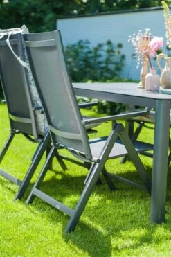 Hartman Aruba Aluminium Tuinstoel - Antraciet Verstelbaar -Buitentuin Winkel 799x1200 1