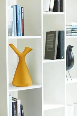 Elho Plunge Gieter 20 - Gieter Voor Binnenaccessoires - Ø 15.0 X H 29.5 Cm - Geel/Oker -Buitentuin Winkel 800x1200 120