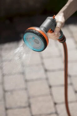 GARDENA - Comfort Broeskop - 5 Straalsoorten - Grijs -Buitentuin Winkel 800x1200 155