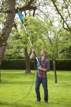 GARDENA - TCS 720/20 Kettingzaag - Max Bereik 4.40m -Buitentuin Winkel 800x1200 95