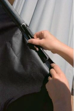 Power Goods Parasolhoes XXL Voor Zweefparasol – Parasolhoes Met Rits En Stok – Parasolhoes Staande Parasol – Tuinmeubelhoezen – Beschermhoes Zweefparasol – Waterproof – Anti-UV – 280 X 81 Cm -Buitentuin Winkel 803x1200