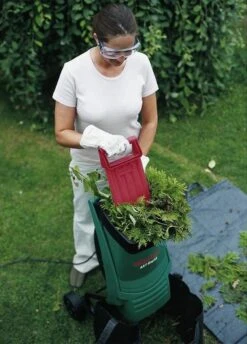 Bosch AXT Rapid 2200 Hakselaar - 2200 W - 90 Kg/u -Buitentuin Winkel 862x1200 1