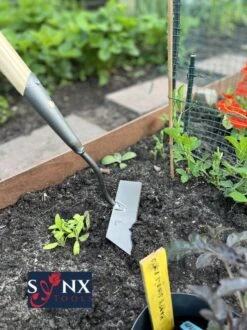 Synx Tools Rechte Schoffel 16cm Gesmeed - Schoffels / Onkruidverwijderaar - Schoffel Met Steel - 170 Cm Steel Met Hilt - Hark - Onkruidbestrijding -Buitentuin Winkel 899x1200 24